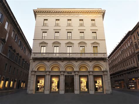 hyppopotamus palazzo fendi|maison fendi roma.